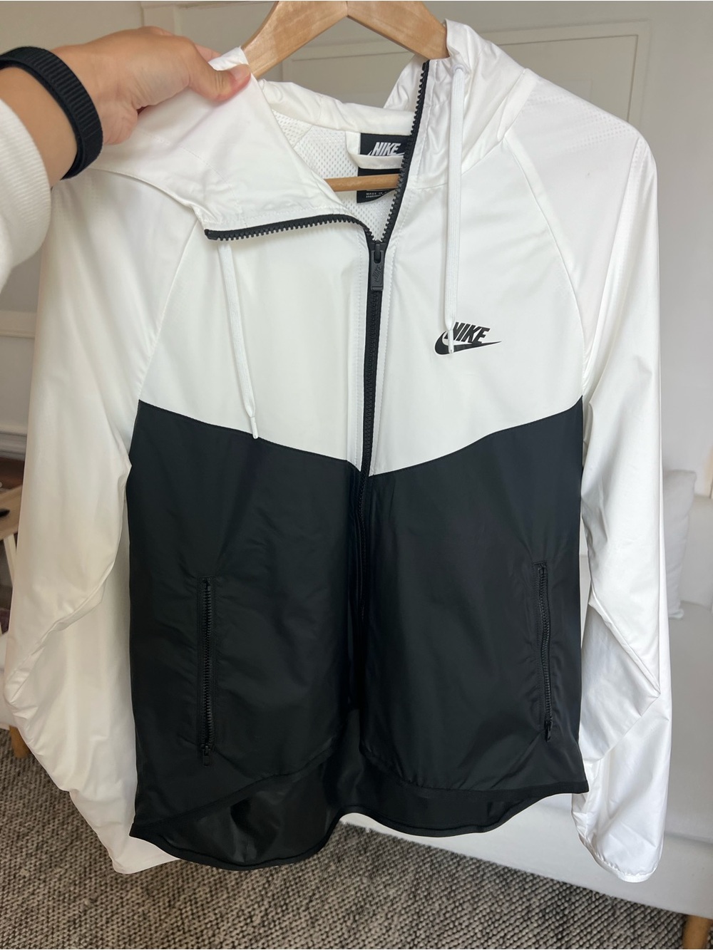 Nike White and Black Colorblock Hooded Jacket
